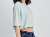 Укороченная футболка