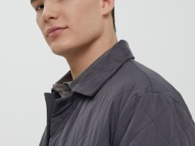 Вязаная шапка с шерстью