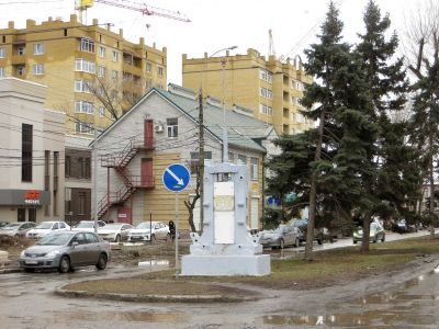 Место столкновения рабочих металлургического и котельного заводов с полицией