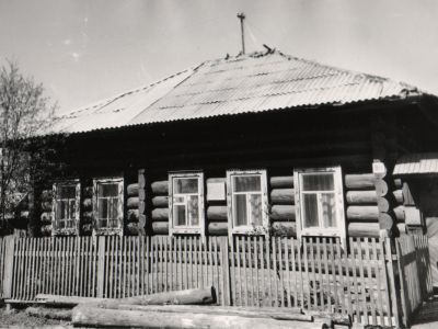 Дом, в котором родился Анатолий Михайлович Денисов - Герой Советского Союза (1913-1978 гг.)