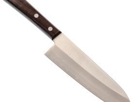 Поварской кухонный шеф нож Сантоку Kanetsugu Special Offer 17 см, сталь Aus 8 / Laminated Sus 410 Stainless Steel, рукоять розовое дерево