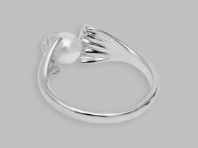 Кольцо с жемчужиной