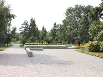 Памятник К. Лигети