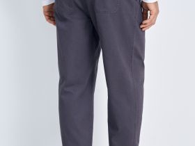 Брюки-бананы с эластичным поясом