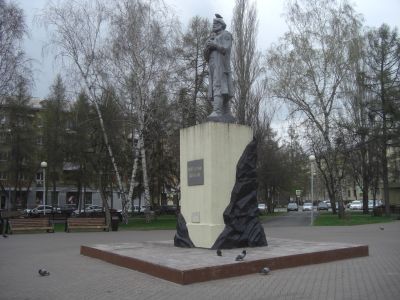 Памятник Михайле Волкову