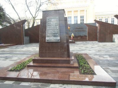 Могила Ц.Л. Куникова (1909 - 1943), Героя Советского Союза