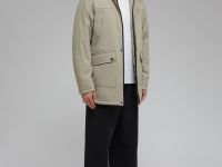 Утепленная парка с капюшоном