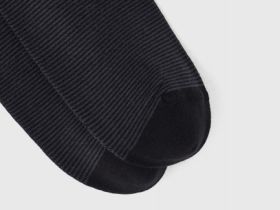 Высокие носки в полоску, Серый