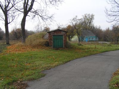 Ледник, погреба