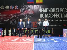 Первый день Чемпионата России по мас-рестлингу преподнес сюрпризы