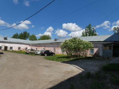 Корпус "Г"-образный