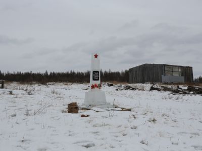 Памятник воинам-землякам, погибшим на фронтах Великой Отечественной войны