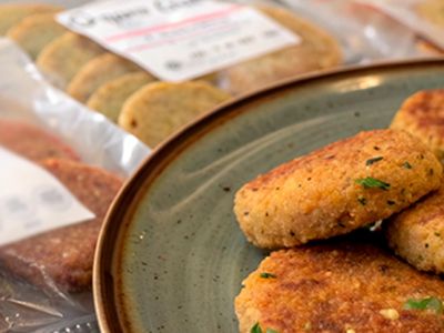 Замена этикеток, обучение персонала, снятие с продажи и не только. Как Роскачество очищает рынок растительных котлет