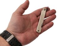 Нож складной Higonokami Nagao Kanekoma, 70мм, сталь AoGami 3 слоя, рукоять нержавеющая сталь золотая