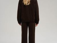 Легкий бомбер из вельвета с искусственным утеплителем