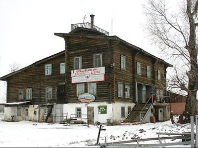 Здание, где размещались управленческие службы Красноярской гидроавиабазы полярной авиации Главсевморпути, летчики которой принимали активное участие в освоении Енисейского Севера и Арктики