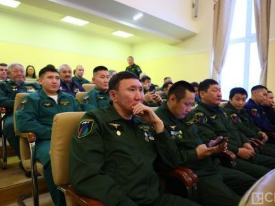 К 80-летию Авиалесоохраны Якутии вручили государственные награды