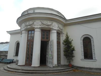 Здание вестибюля