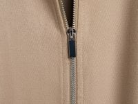 Бомбер, Бежевый