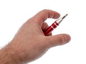 Отвертка, красная