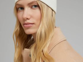 Шапка из 100% шерсти