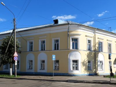 Дом жилой причта Благовещенской церкви. Здесь находилась губернская ЧК