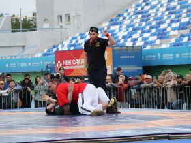 Стали известны победители соревнований по мас-рестлингу и борьбе корэш на Сабантуе