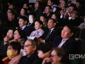 Государственные награды вручили работникам культуры Якутии