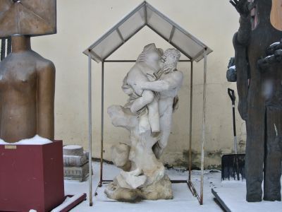 Скульптура "Похищение Прозерпины"