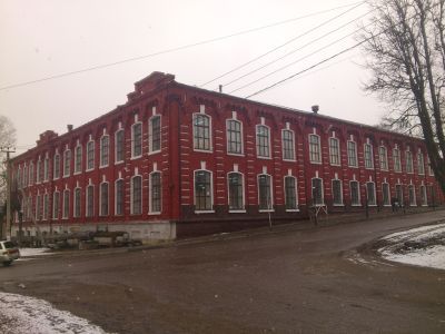 Здание шелковой фабрики