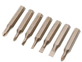 Отвертка, красная