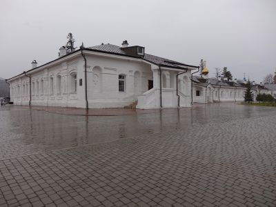 Красноярский Успенский мужской монастырь. Келейный корпус