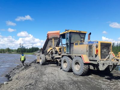 На участках дороги «Колыма» в Оймяконском районе ведут восстановительные работы