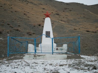 Братская могила 83-х красноармейцев