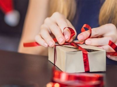 Женщины хотят получать в подарок технику и электронику сильнее мужчин