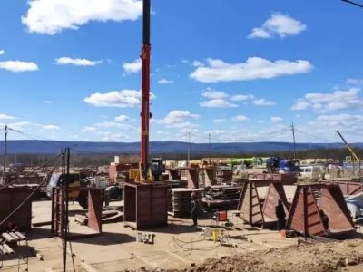 Строительство магистрального газопровода ведется на месте будущей Новоленской ТЭС