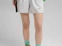 Спортивные шорты