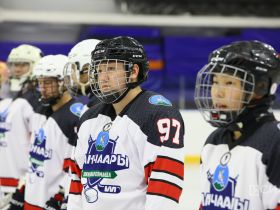 Более 20 любительских команд собрала «Ночная хоккейная лига» в Якутии