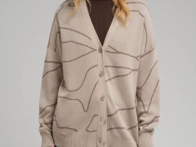 Легкий свободный кардиган с хлопком