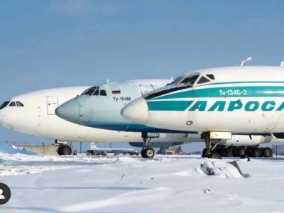 В Новосибирске можно посмотреть на самолеты-памятники. Среди них два борта авиакомпании «Алроса»