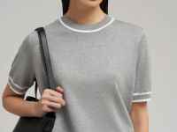 Легкий джемпер с короткими рукавами