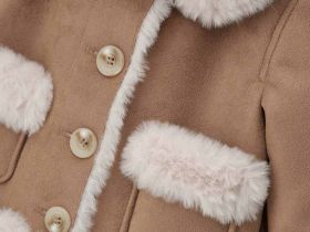 Куртка для маленькой девочки