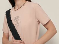 Футболка приталенного силуэта с принтом