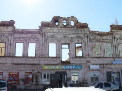 Дом доходный Челюканова (Купеческий клуб)