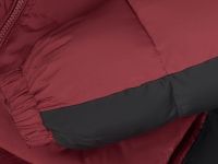 Утепленная куртка с капюшоном