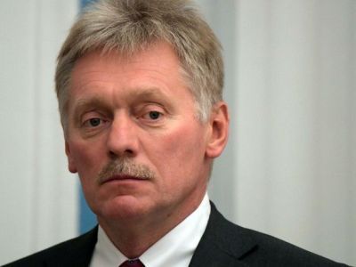 Введение локдауна в России не обсуждается, заявил Дмитрий Песков