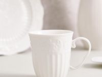 Кружка Emboss White