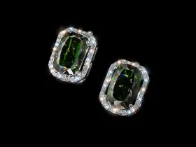 Серьги из белого золота с хромдиопсидами э4754сг12200401