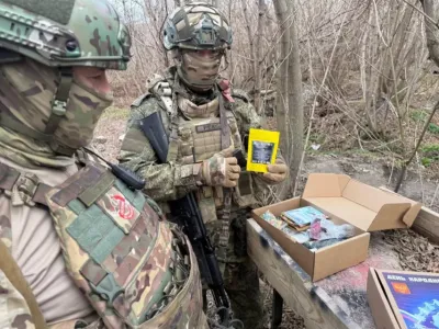 Бойцы СВО из Якутии получили подарки ко Дню народного единства