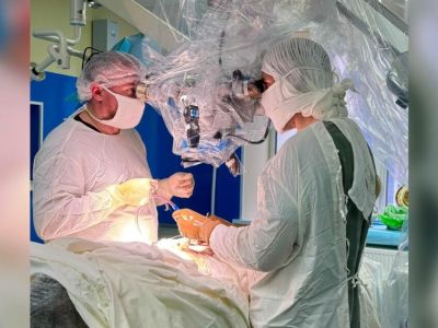 В Нерюнгринском районе нейрохирурги впервые провели операцию по удалению грыжи позвоночника